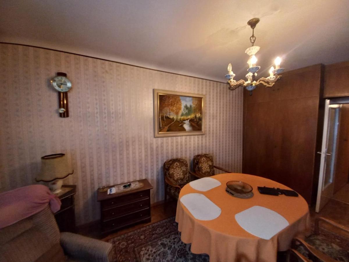 Ferienwohnung ,,Wohnen Wie Zu Grossmutter'S Zeiten'' Vienna Exterior photo